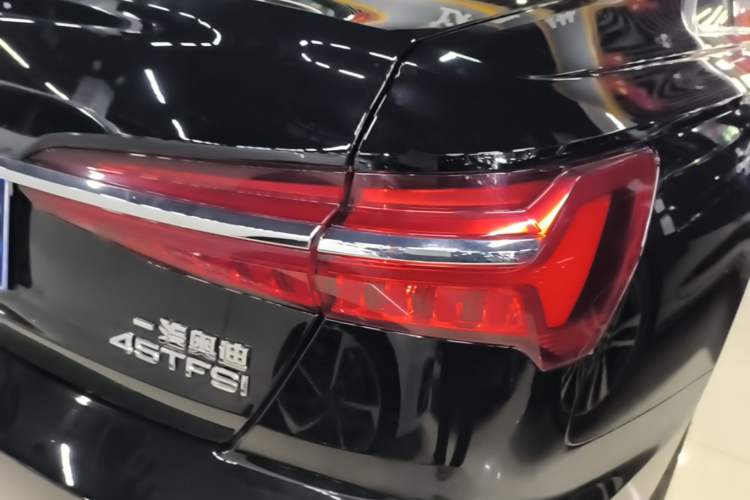 Used Audi A6L 2021 40 TFSI Luxury Dynamic Edition Right Rear Taillight