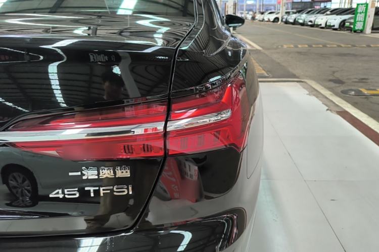 Used Audi A6L 2021 45 TFSI Prestige Dynamic Edition Right Rear Taillight