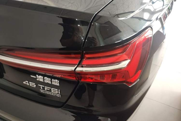 Used Audi A6L 2021 40 TFSI Luxury Dynamic Edition Right Rear Taillight