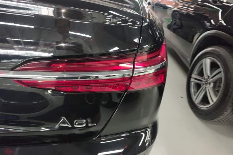 Used Audi A6L 2021 40 TFSI Luxury Dynamic Edition Right Rear Taillight