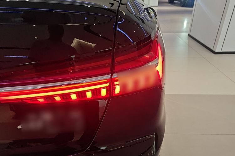 Used Audi A6L 2021 45 TFSI quattro Prestige Dynamic Edition Right Rear Taillight
