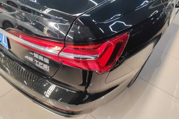 Used Audi A6L 2021 45 TFSI quattro Prestige Dynamic Edition Right Rear Taillight