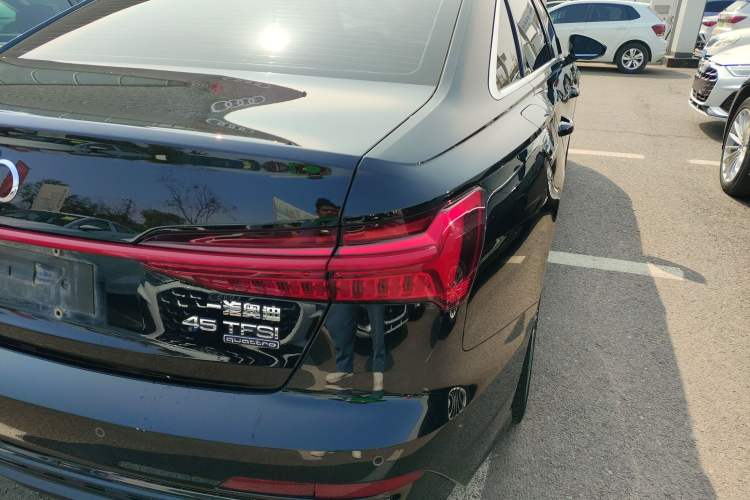 Used Audi A6L 2021 40 TFSI Luxury Dynamic Edition Right Rear Taillight