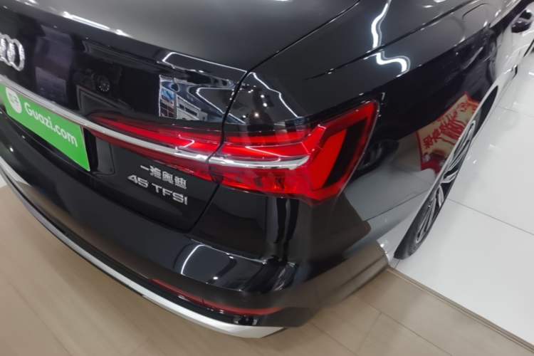 Used Audi A6L 2021 45 TFSI Prestige Dynamic Edition Right Rear Taillight