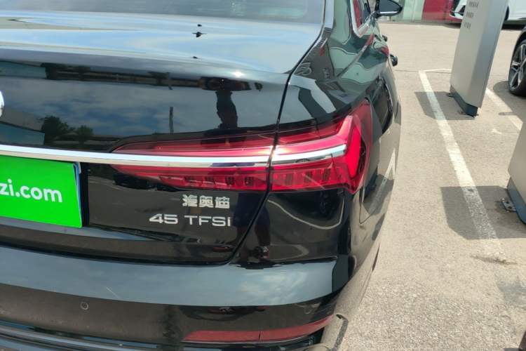Used Audi A6L 2021 45 TFSI Prestige Dynamic Edition Right Rear Taillight