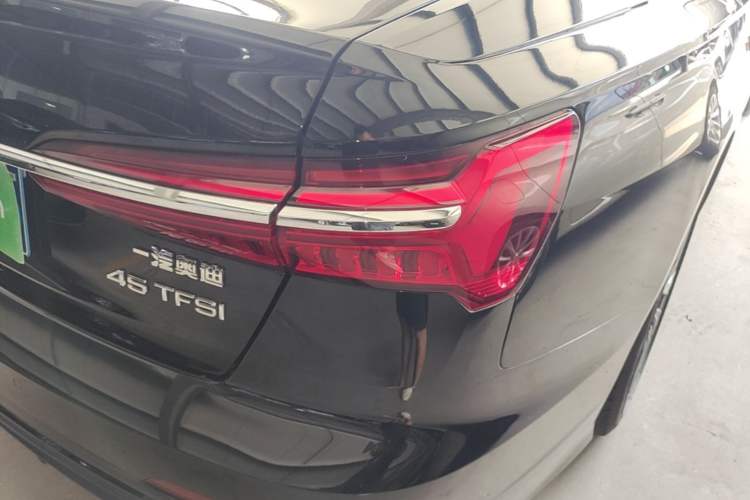 Used Audi A6L 2021 40 TFSI Luxury Dynamic Edition Right Rear Taillight
