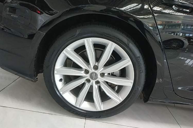 Used Audi A6L 2021 45 TFSI Prestige Dynamic Edition Right Rear Wheel Hub