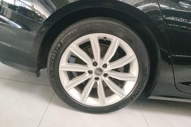 Used Audi A6L 2021 45 TFSI Prestige Dynamic Edition Right Rear Wheel Hub