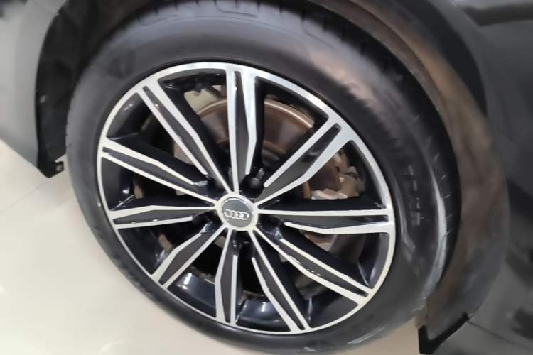 Used Audi A6L 2021 45 TFSI Prestige Dynamic Edition Right Rear Wheel Hub