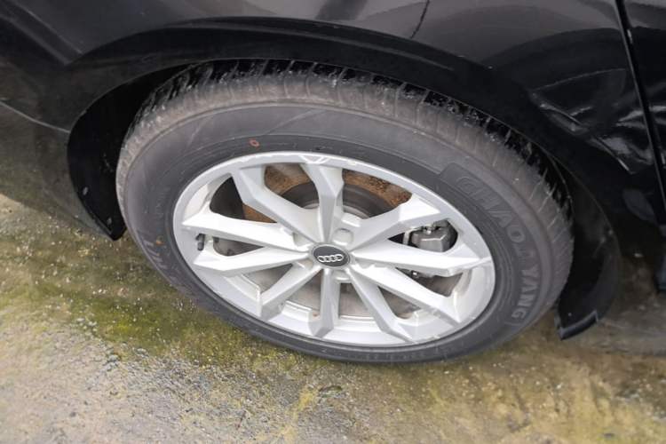 Used Audi A6L 2021 40 TFSI Luxury Prestige Edition Right Rear Wheel Hub
