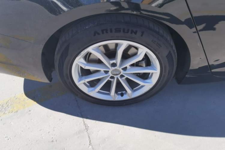 Used Audi A6L 2021 40 TFSI Luxury Prestige Edition Right Rear Wheel Hub