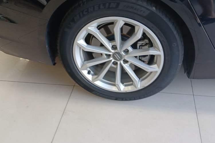 Used Audi A6L 2021 40 TFSI Luxury Prestige Edition Right Rear Wheel Hub
