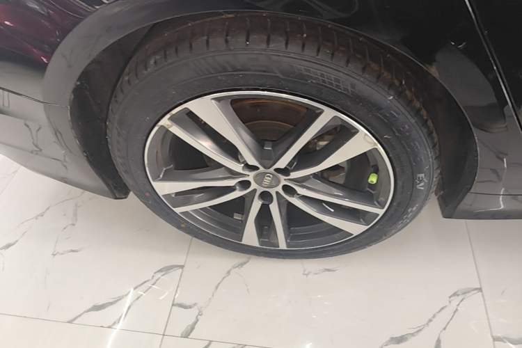 Used Audi A6L 2021 40 TFSI Luxury Dynamic Edition Right Rear Wheel Hub
