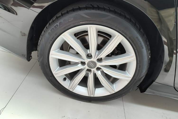 Used Audi A6L 2021 45 TFSI Prestige Dynamic Edition Right Rear Wheel Hub