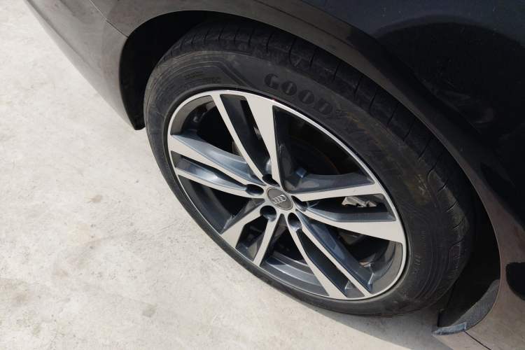 Used Audi A6L 2021 40 TFSI Luxury Prestige Edition Right Rear Wheel Hub