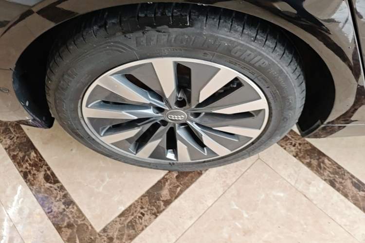 Used Audi A6L 2021 45 TFSI Prestige Elegant Edition Right Rear Wheel Hub