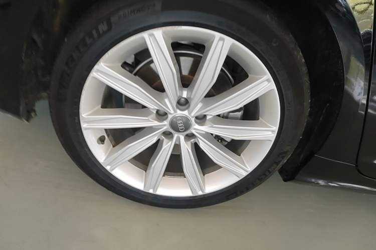 Used Audi A6L 2021 45 TFSI Prestige Dynamic Edition Right Rear Wheel Hub
