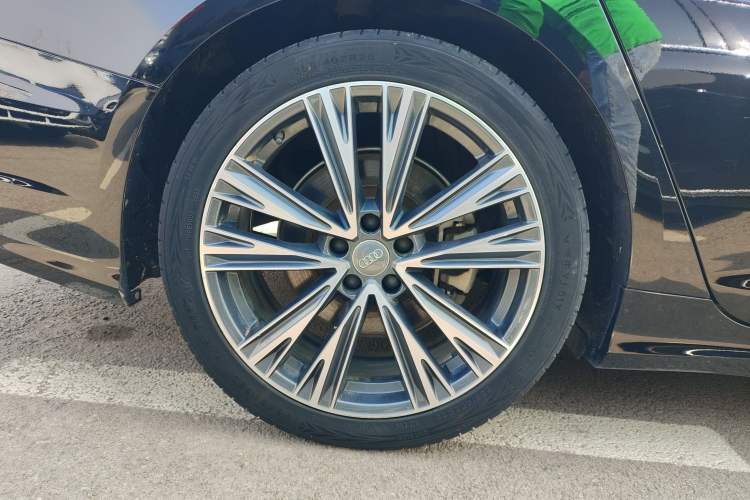 Used Audi A6L 2021 40 TFSI Luxury Dynamic Edition Right Rear Wheel Hub