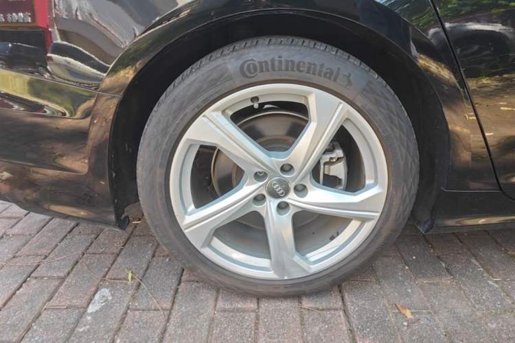 Used Audi A6L 2021 40 TFSI Luxury Dynamic Edition Right Rear Wheel Hub