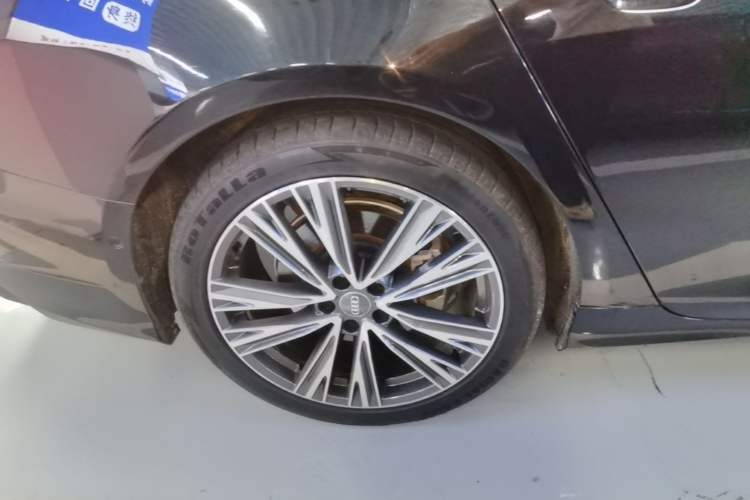 Used Audi A6L 2021 45 TFSI quattro Prestige Dynamic Edition Right Rear Wheel Hub