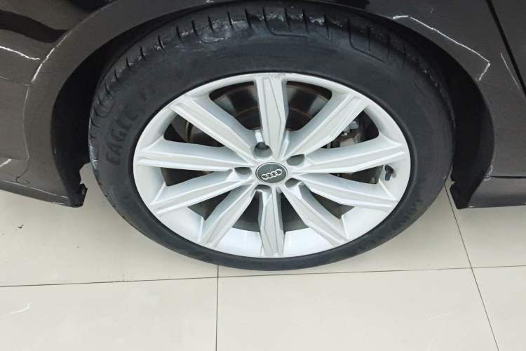 Used Audi A6L 2021 45 TFSI Prestige Dynamic Edition Right Rear Wheel Hub