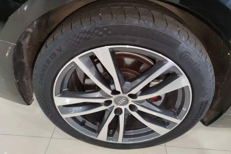 Used Audi A6L 2021 40 TFSI Luxury Prestige Edition Right Rear Wheel Hub