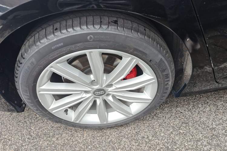 Used Audi A6L 2021 45 TFSI Prestige Dynamic Edition Right Rear Wheel Hub