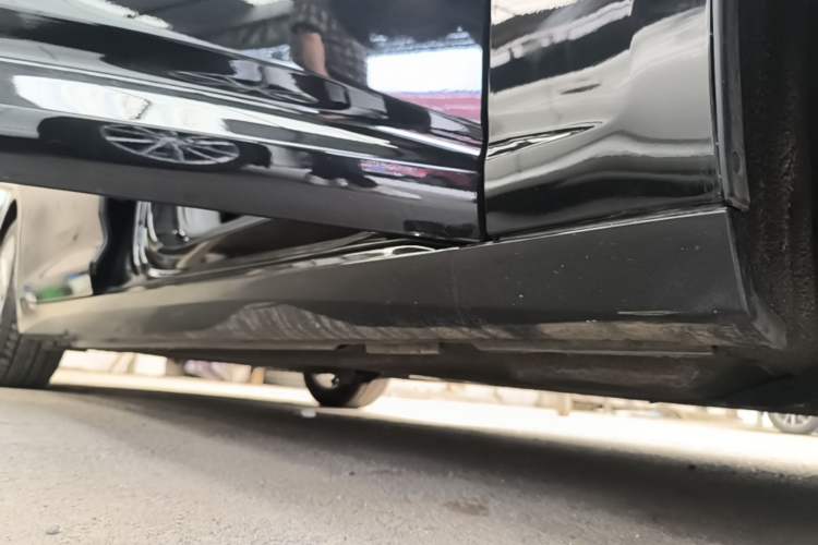Used Audi A6L 2021 40 TFSI Luxury Prestige Edition Right Side Sill