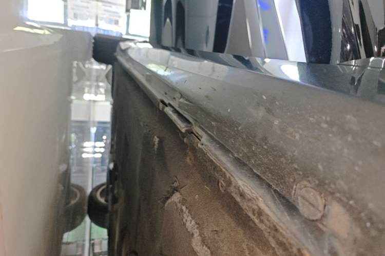 Used Audi A6L 2021 40 TFSI Luxury Prestige Edition Right Side Sill
