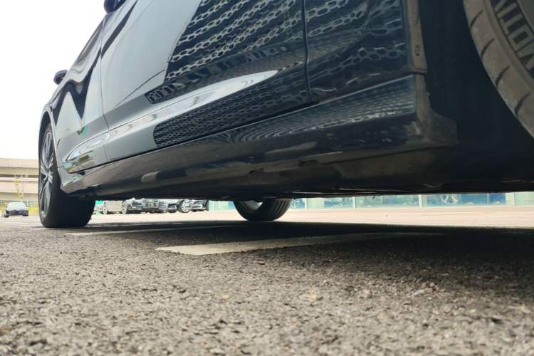 Used Audi A6L 2021 45 TFSI Prestige Dynamic Edition Right Side Sill
