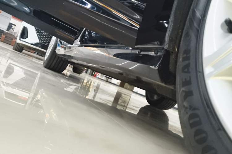 Used Audi A6L 2021 45 TFSI Prestige Dynamic Edition Right Side Sill