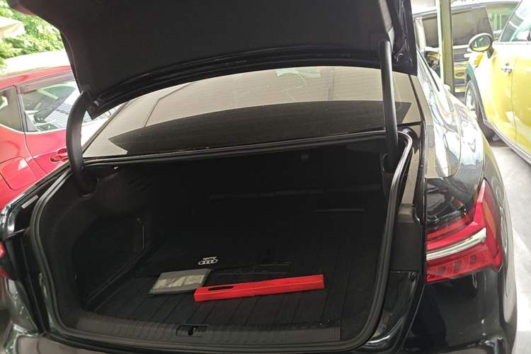Used Audi A6L 2021 45 TFSI Prestige Elegant Edition Trunk