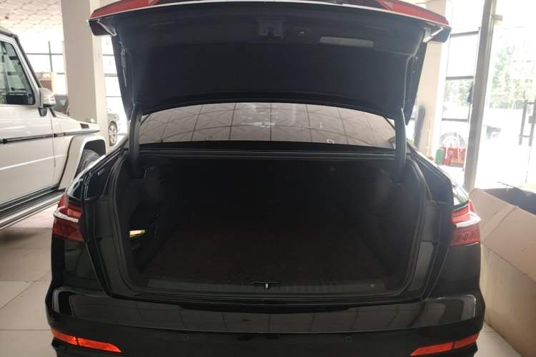 Used Audi A6L 2021 40 TFSI Luxury Dynamic Edition Trunk