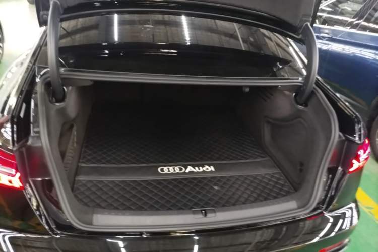 Used Audi A6L 2021 40 TFSI Luxury Dynamic Edition Trunk
