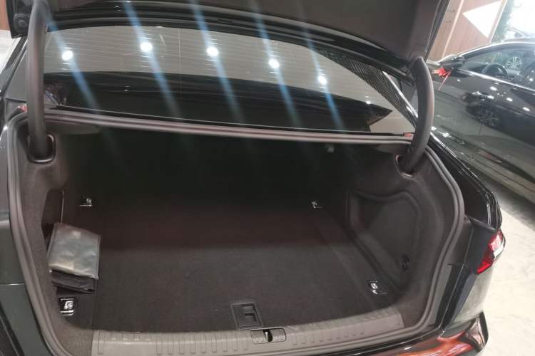 Used Audi A6L 2021 40 TFSI Luxury Dynamic Edition Trunk