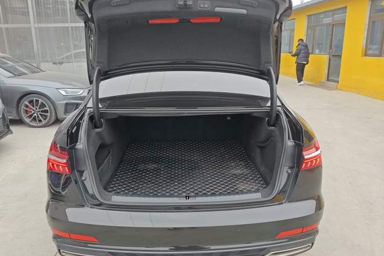Used Audi A6L 2021 40 TFSI Luxury Dynamic Edition Trunk