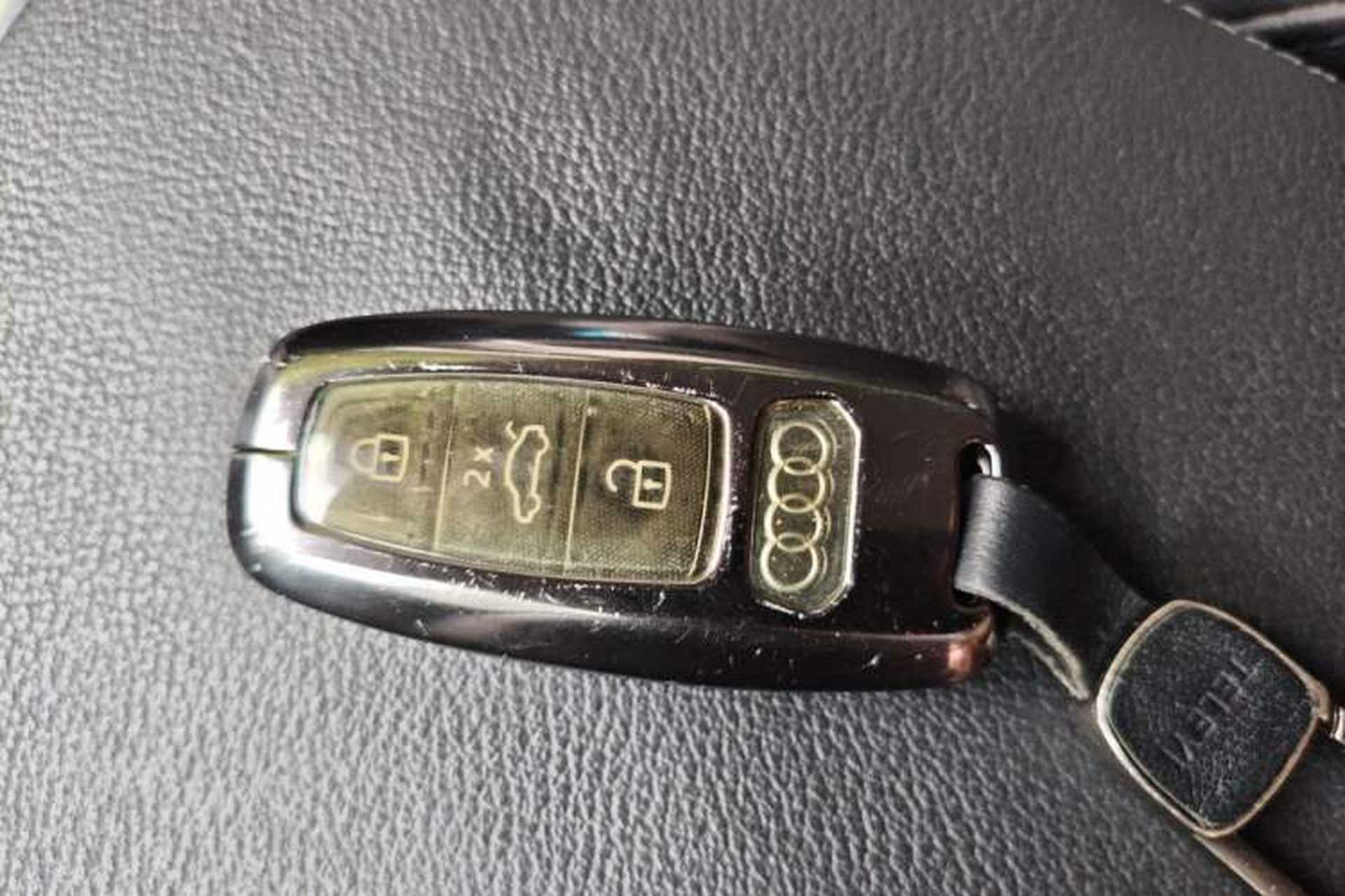 Used Audi A6L 2021 45 TFSI quattro Prestige Elegant Edition Vehicle Key