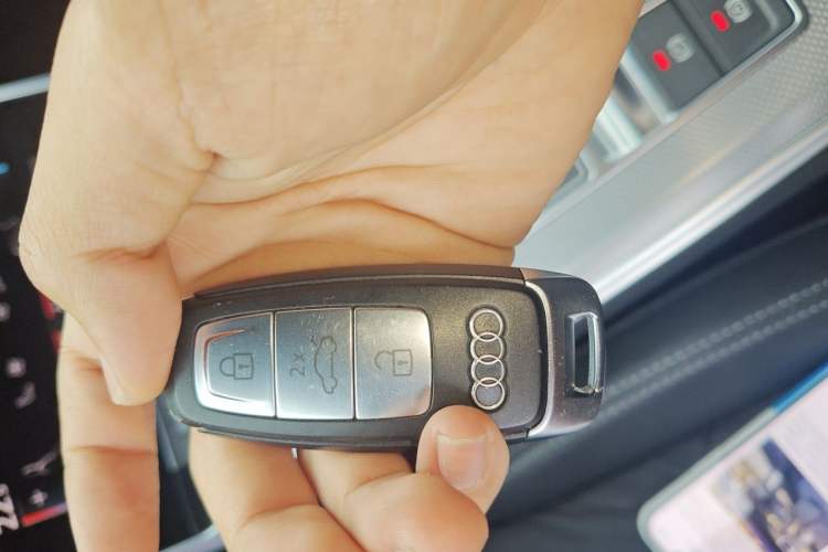 Used Audi A6L 2021 45 TFSI Enjoy Life Edition Vehicle Key