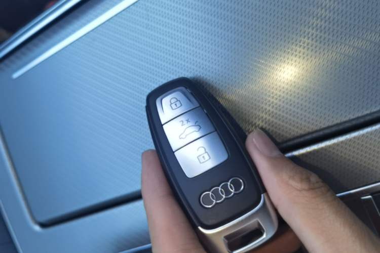 Used Audi A6L 2021 40 TFSI Luxury Prestige Edition Vehicle Key