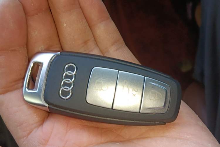 Used Audi A6L 2021 40 TFSI Luxury Prestige Edition Vehicle Key