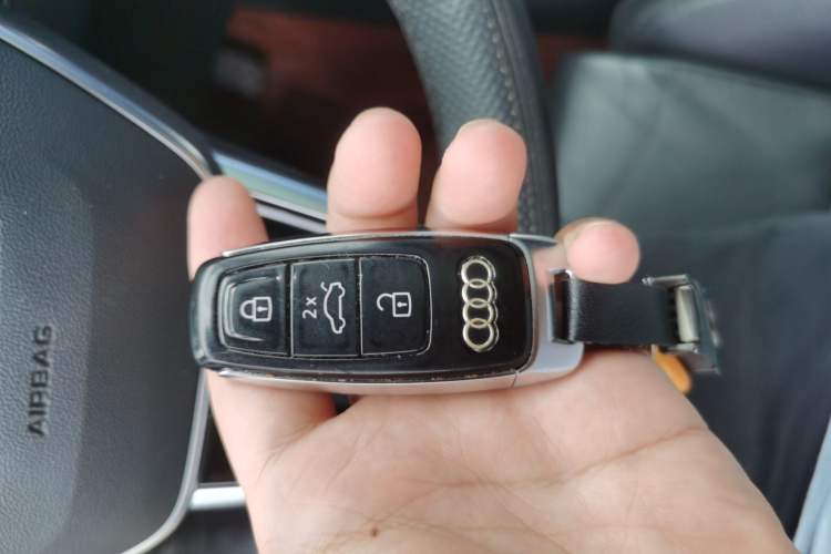 Used Audi A6L 2021 40 TFSI Luxury Prestige Edition Vehicle Key