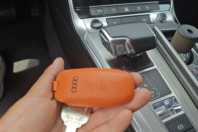 Used Audi A6L 2021 40 TFSI Luxury Prestige Edition Vehicle Key