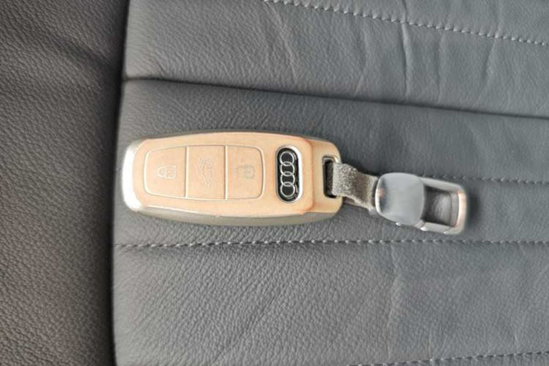 Used Audi A6L 2021 45 TFSI Prestige Elegant Edition Vehicle Key