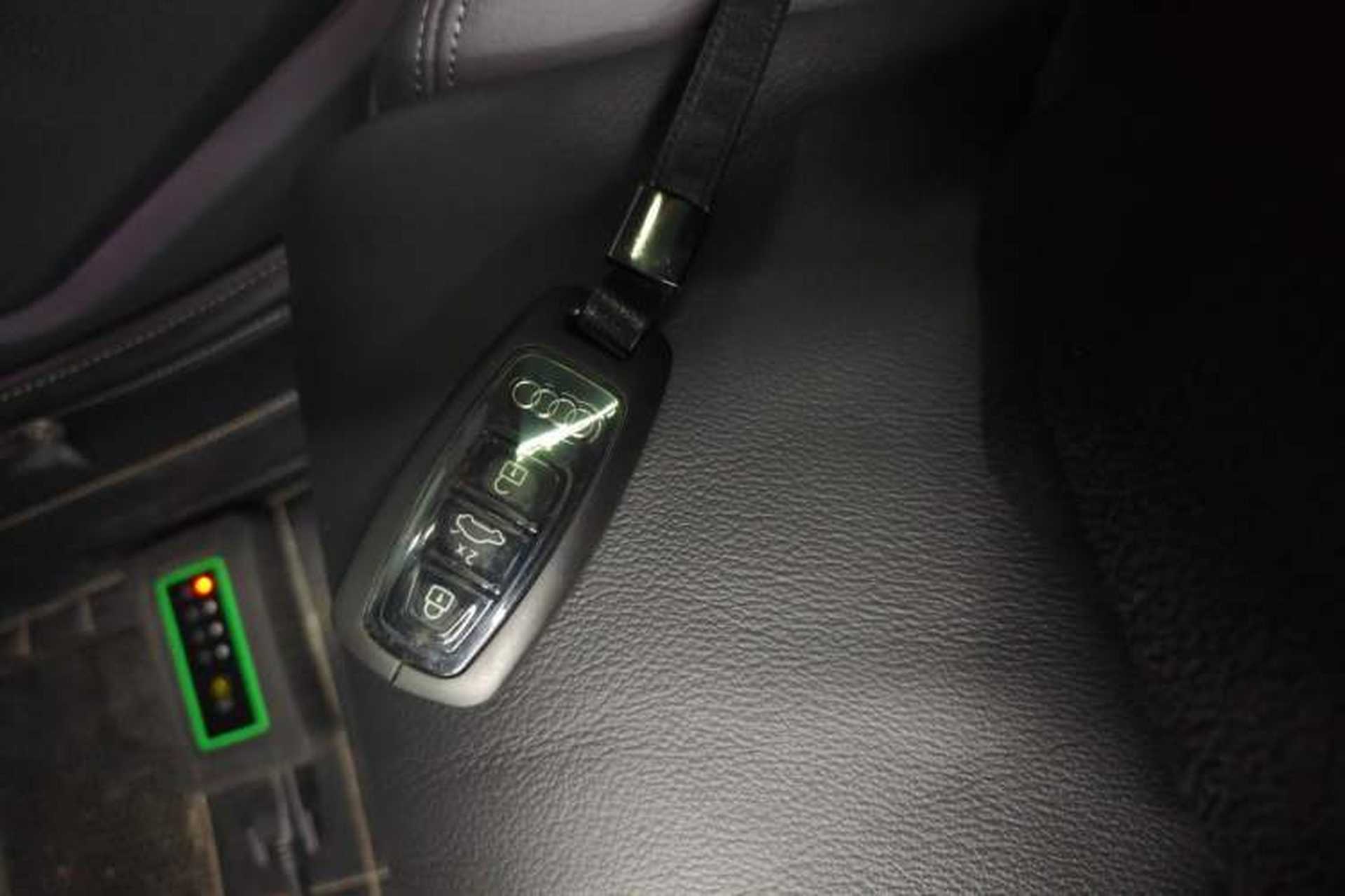 Used Audi A6L 2021 45 TFSI Prestige Elegant Edition Vehicle Key