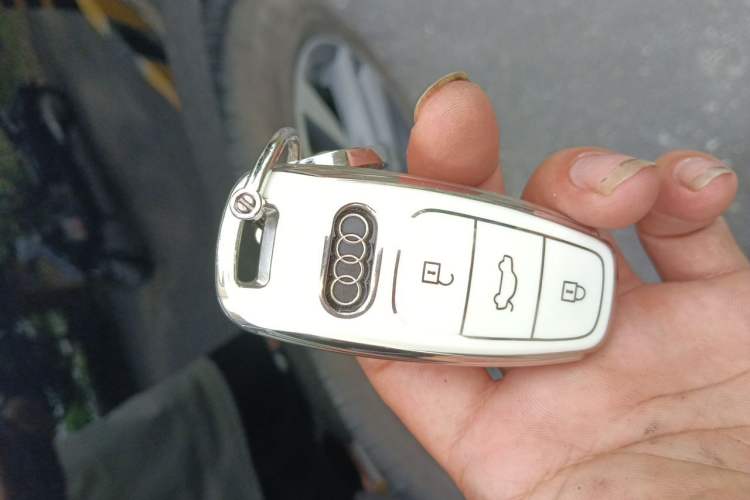 Used Audi A6L 2021 40 TFSI Luxury Dynamic Edition Vehicle Key