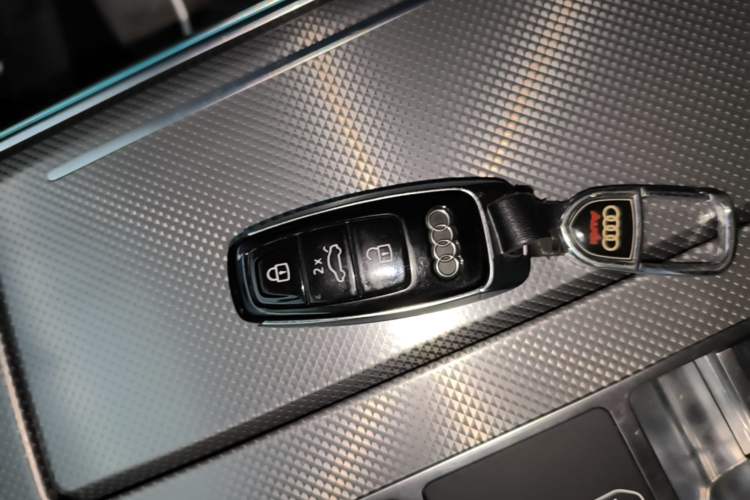 Used Audi A6L 2021 40 TFSI Luxury Dynamic Edition Vehicle Key