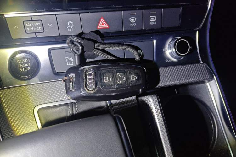 Used Audi A6L 2021 40 TFSI Luxury Dynamic Edition Vehicle Key