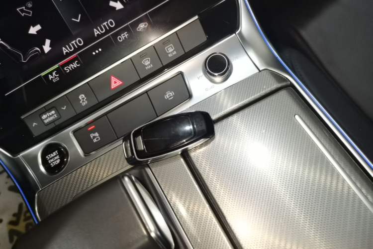 Used Audi A6L 2021 40 TFSI Luxury Prestige Edition Vehicle Key