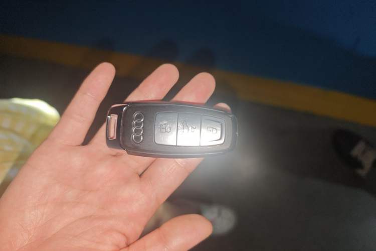Used Audi A6L 2021 40 TFSI Luxury Dynamic Edition Vehicle Key