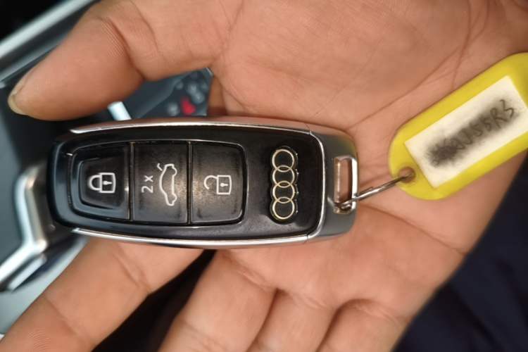 Used Audi A6L 2021 45 TFSI Prestige Elegant Edition Vehicle Key
